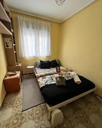 Gemuetliches Zimmer "Gold" Fuer 2 Personen Und Katzenliebhaber Valencia Exterior foto